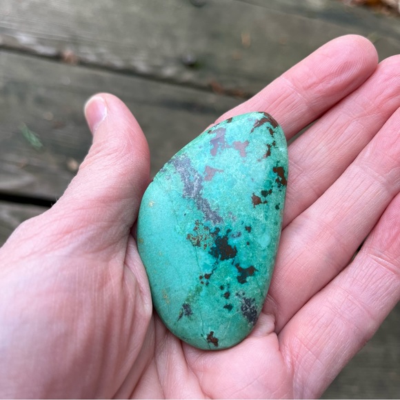 Turquoise With Cuperite Crystal - Picture 3 of 15